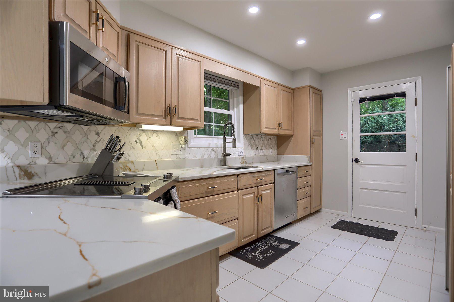 CAVES VALLEY - Residential