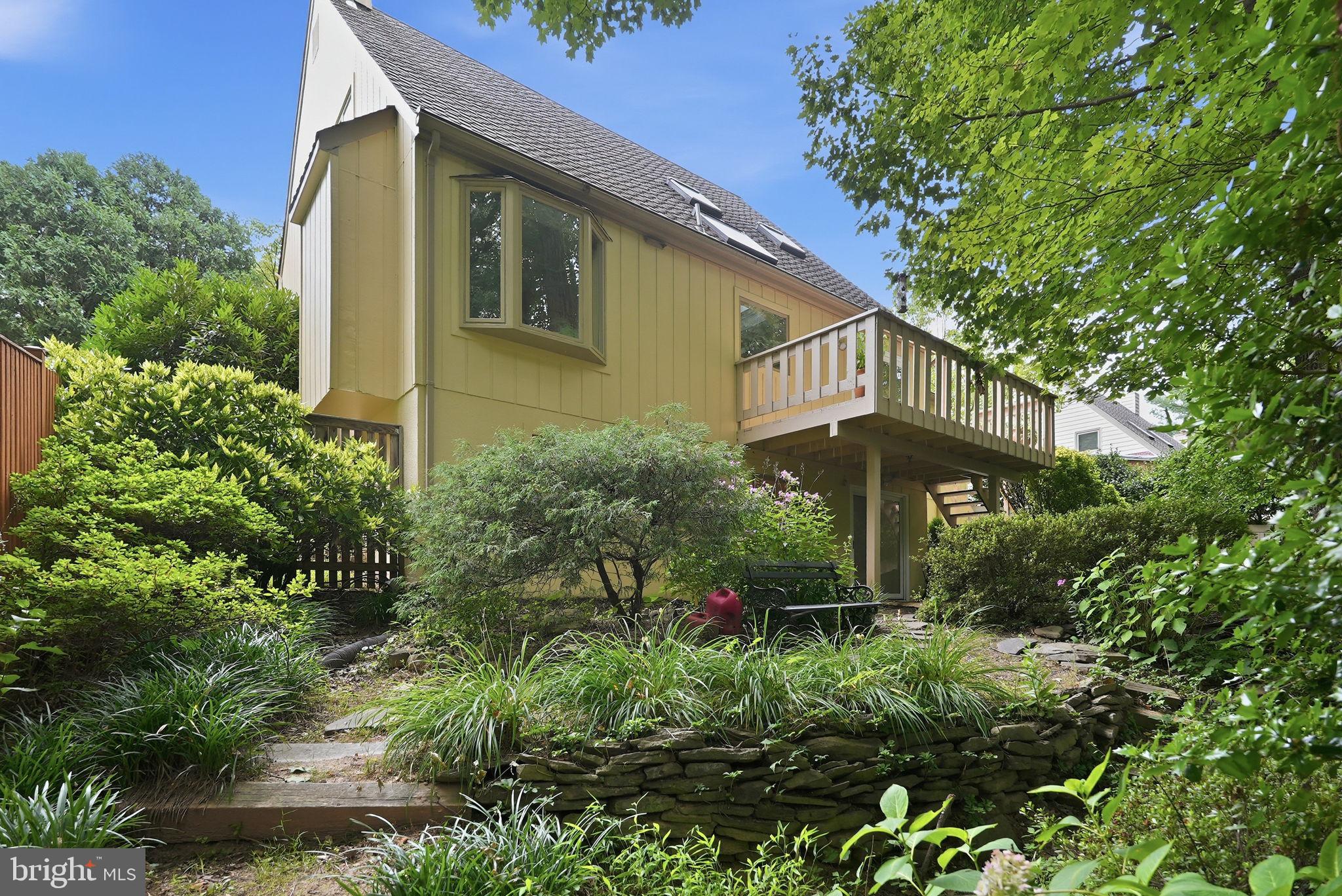 POTOMAC OUTSIDE - Residential