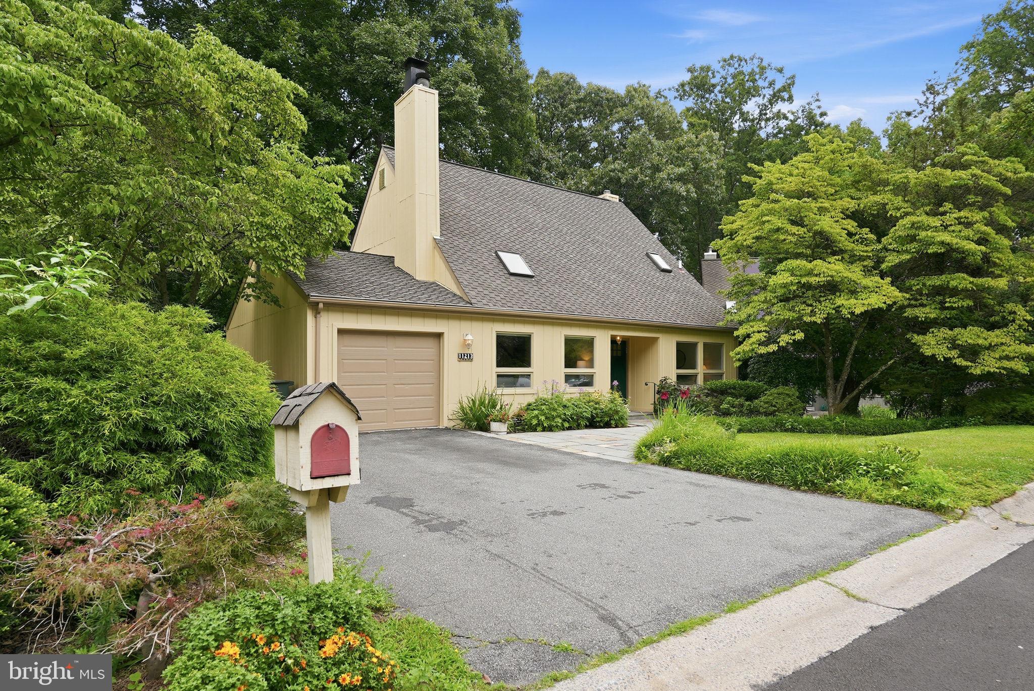 POTOMAC OUTSIDE - Residential