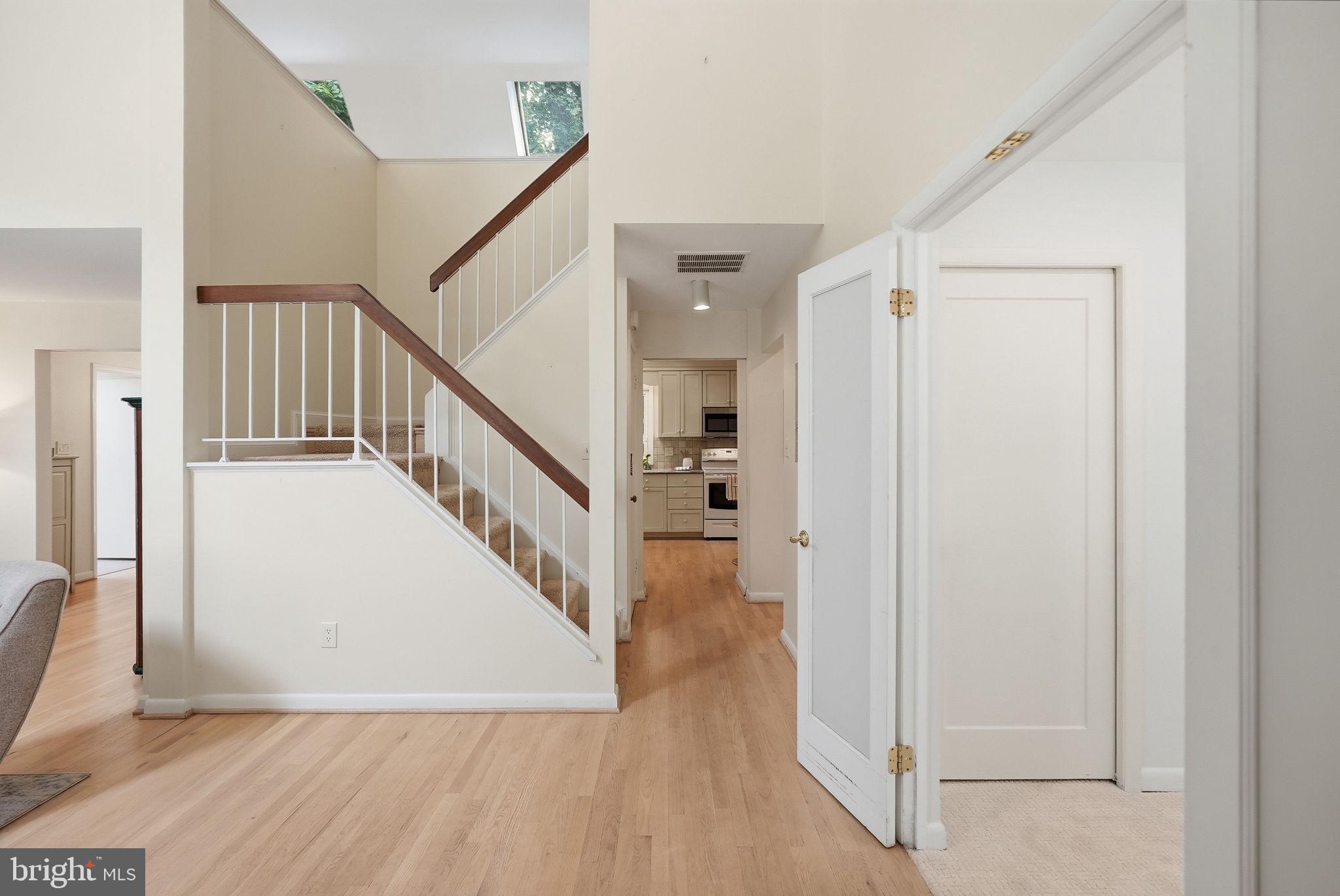POTOMAC OUTSIDE - Residential