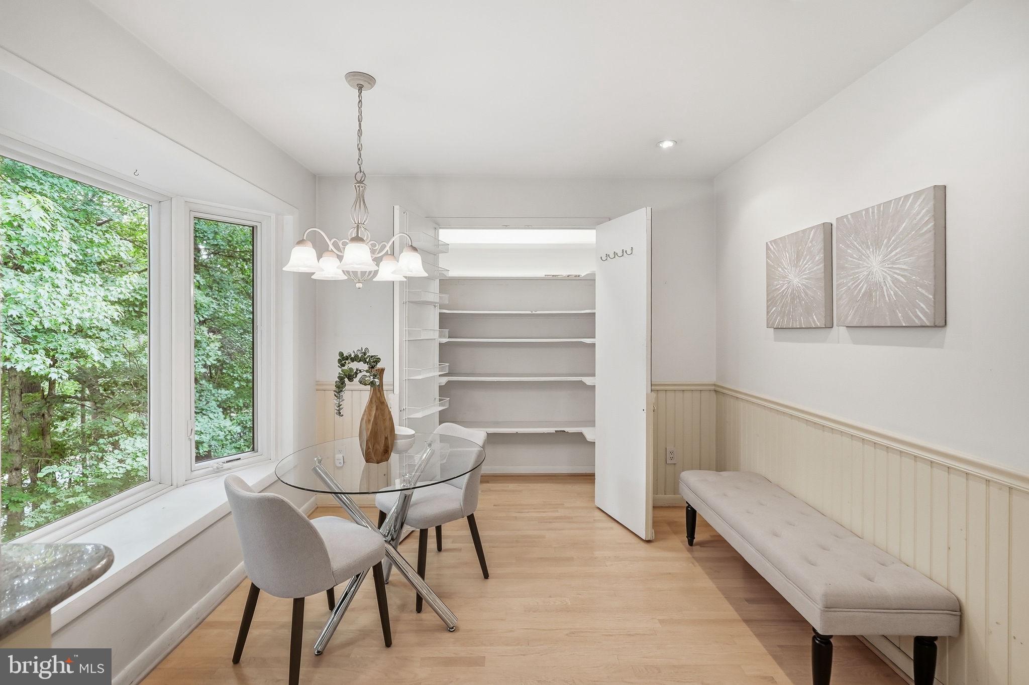 POTOMAC OUTSIDE - Residential