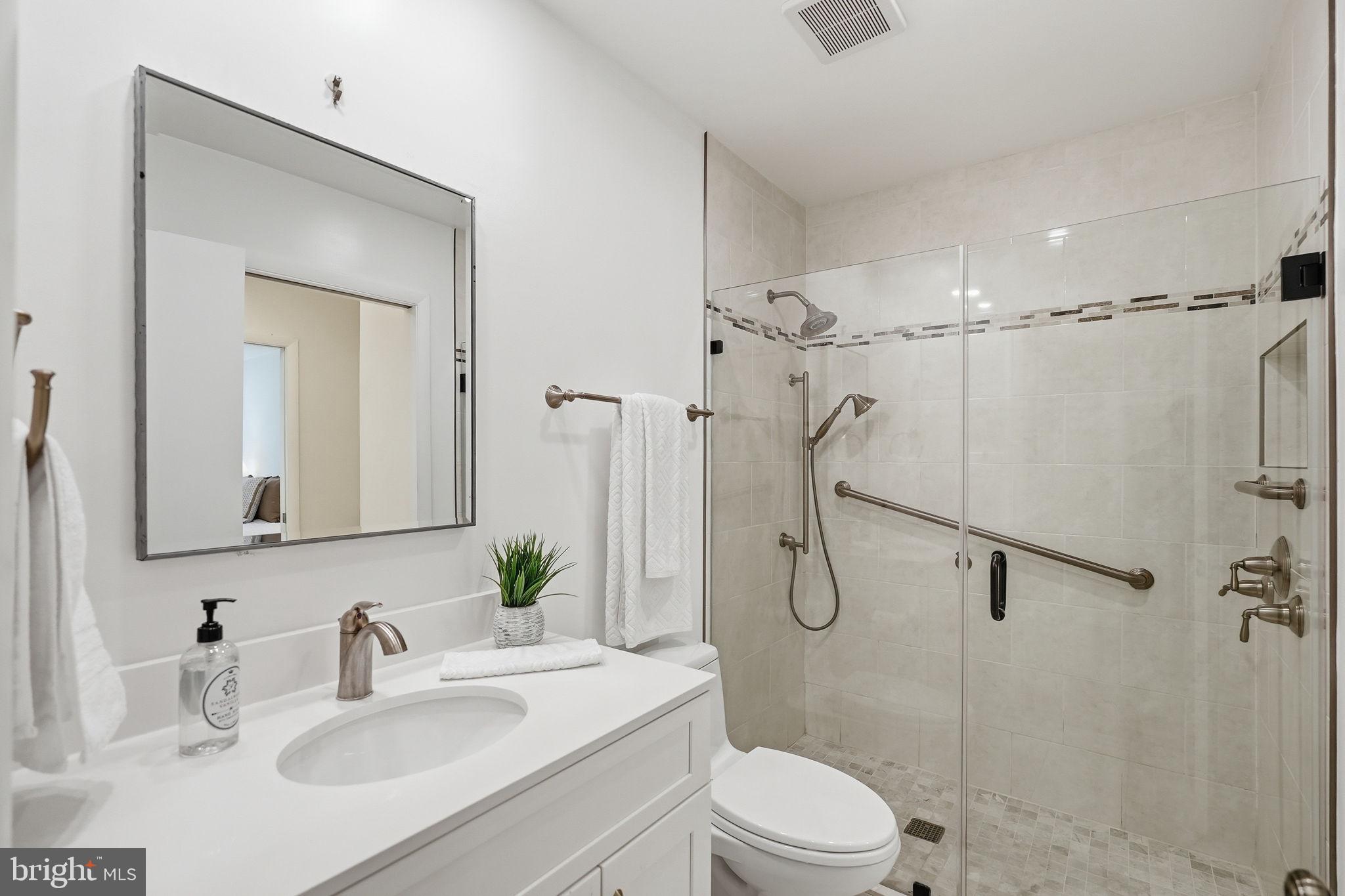 POTOMAC OUTSIDE - Residential