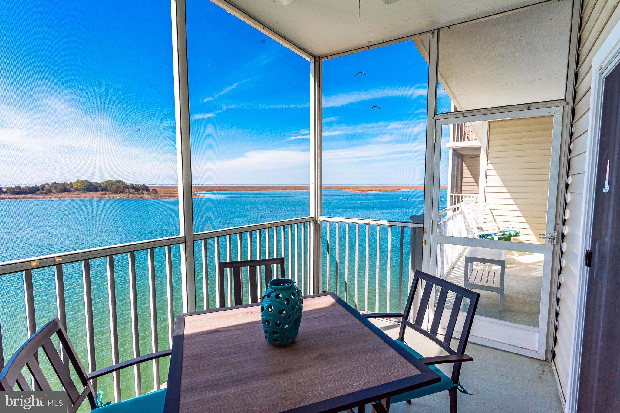 HARBOUR LIGHT CONDOS - Residential