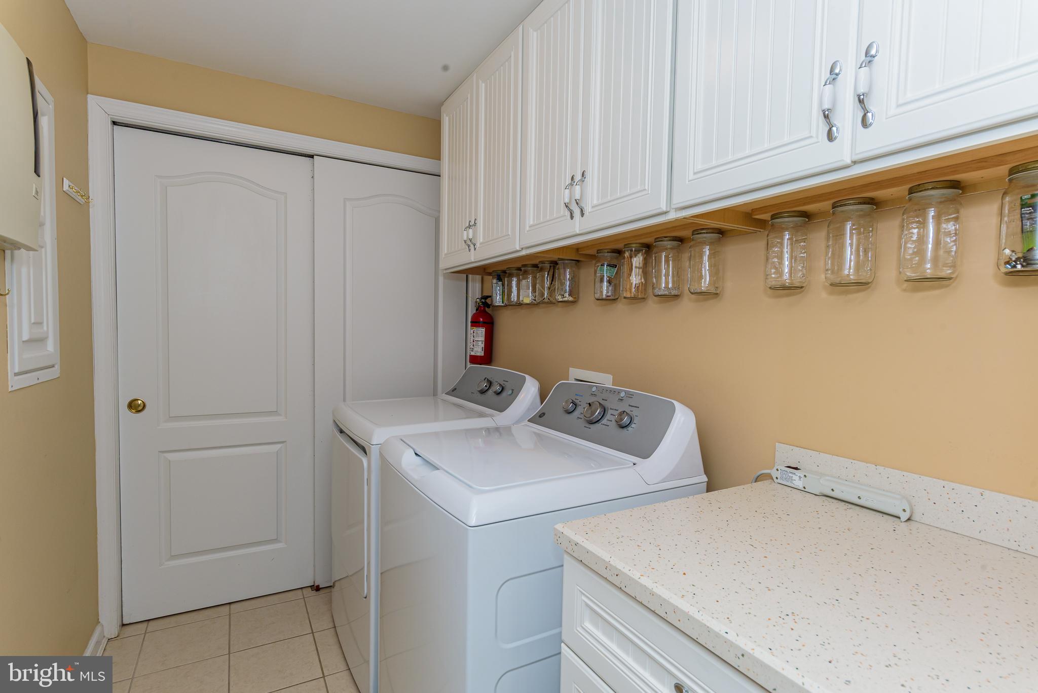HARBOUR LIGHT CONDOS - Residential