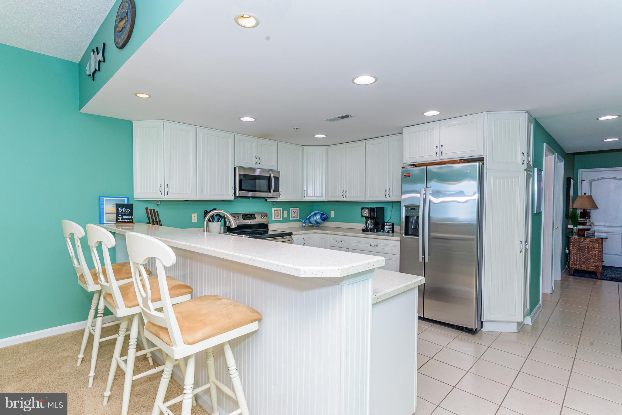 HARBOUR LIGHT CONDOS - Residential