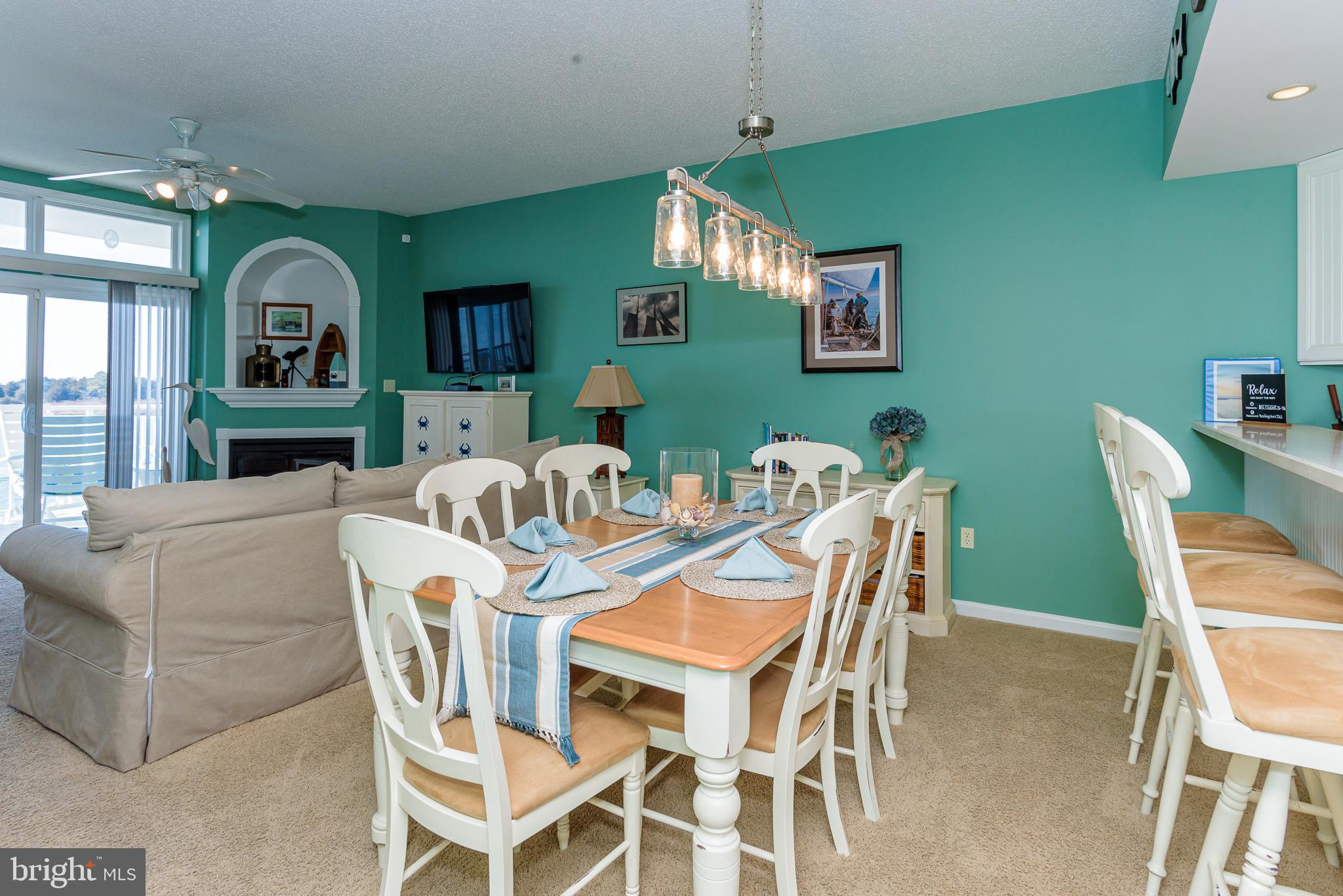 HARBOUR LIGHT CONDOS - Residential