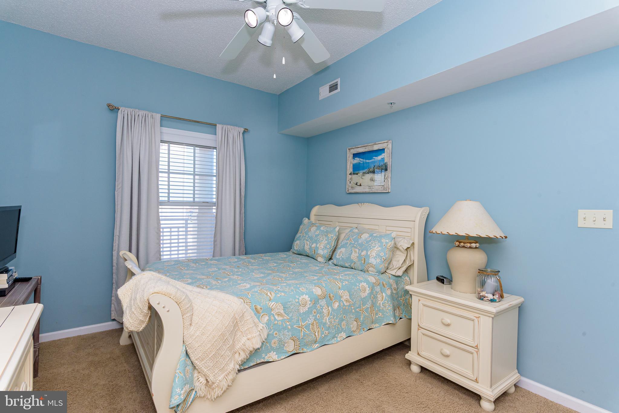HARBOUR LIGHT CONDOS - Residential