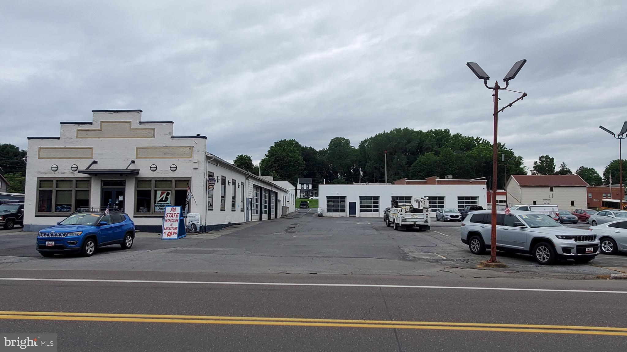 FOGELSVILLE - Commercial Sale