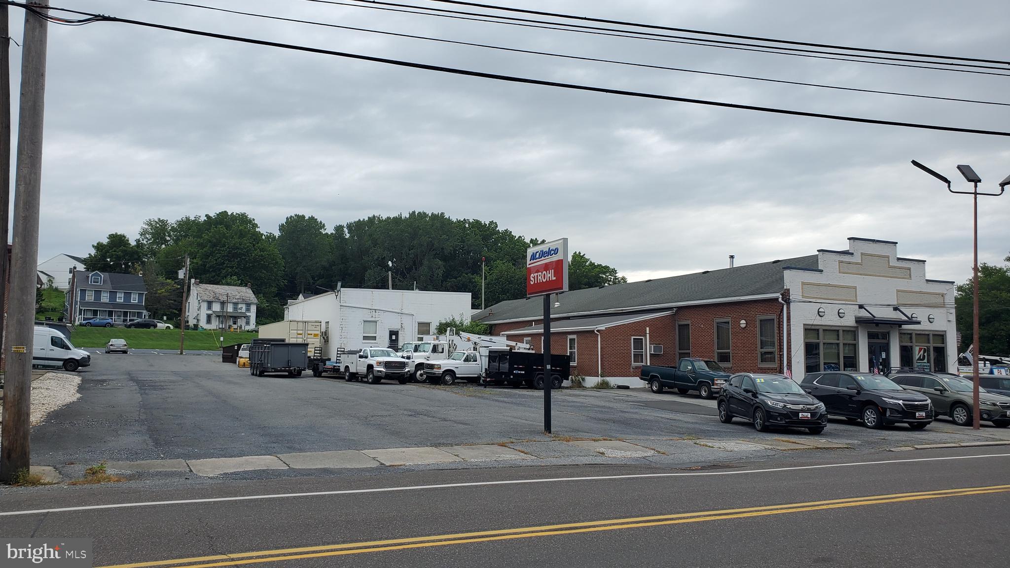 FOGELSVILLE - Commercial Sale