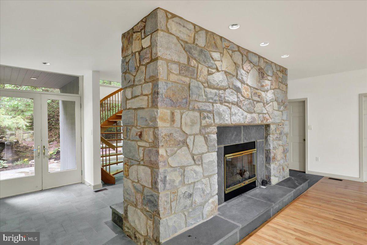 WYNDHAM HILL - Residential