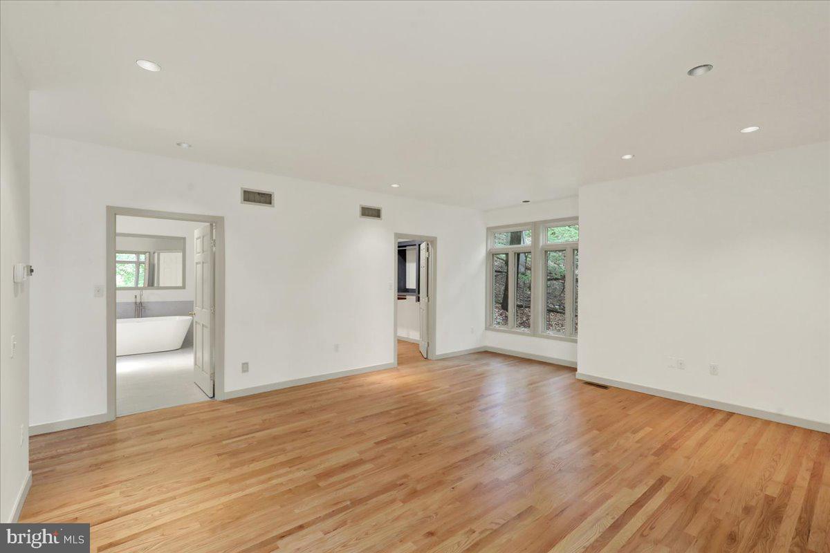 WYNDHAM HILL - Residential