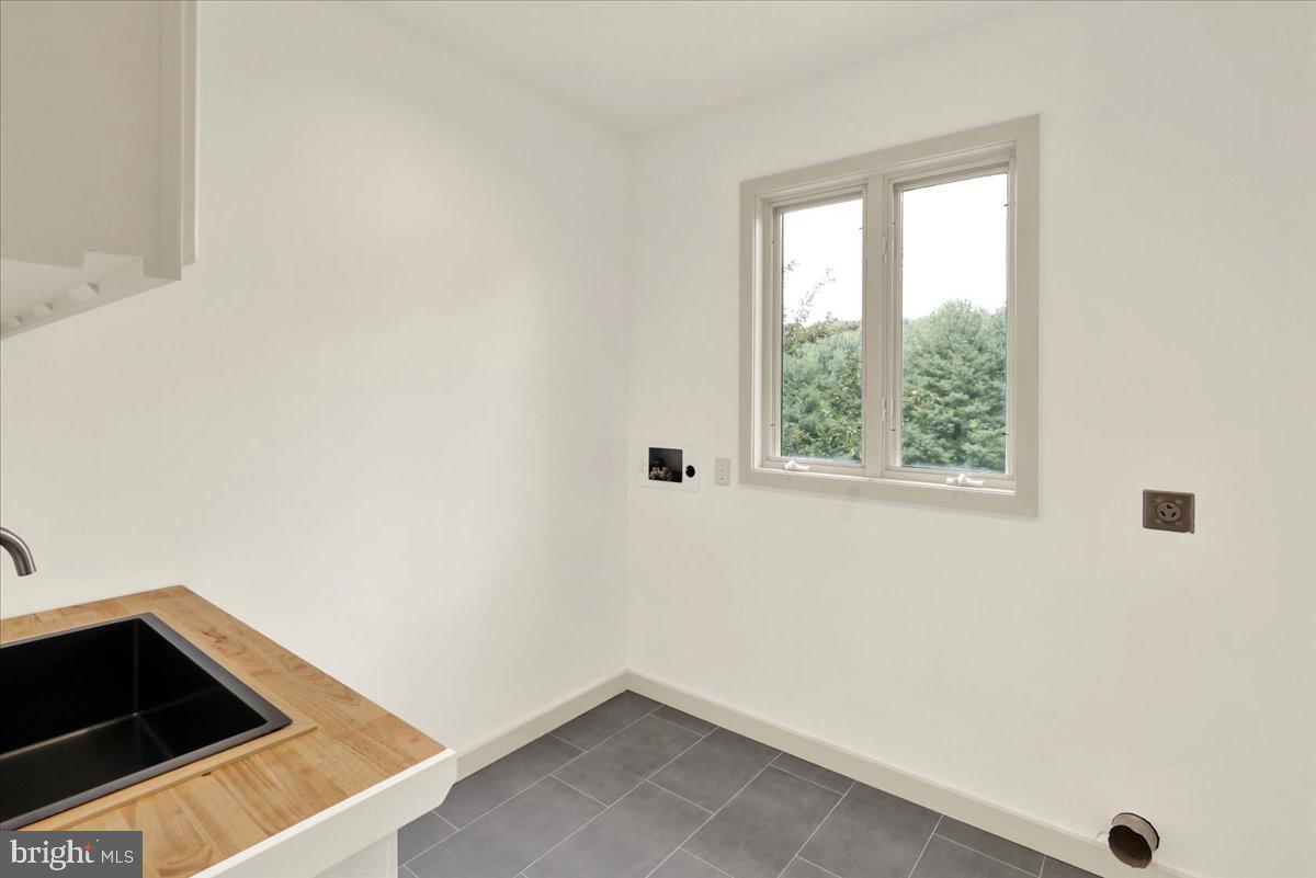 WYNDHAM HILL - Residential