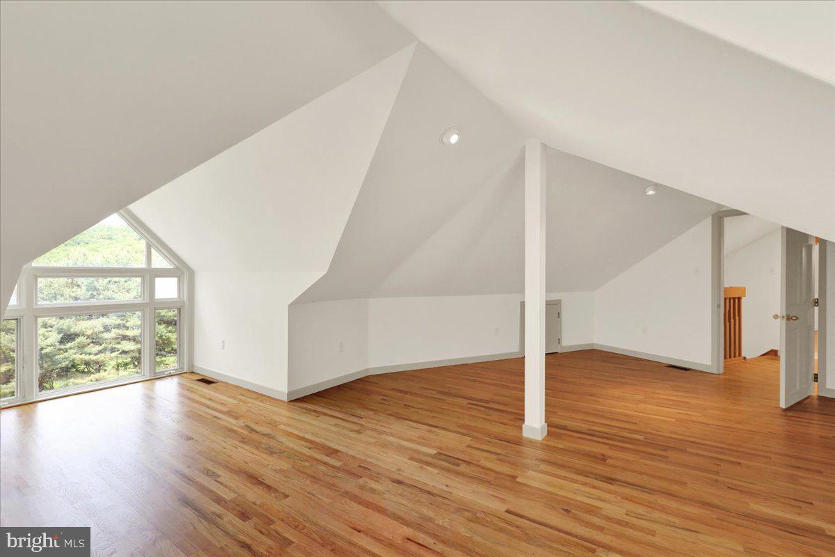 WYNDHAM HILL - Residential
