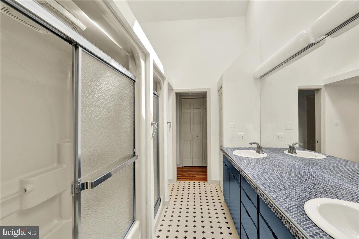 WYNDHAM HILL - Residential