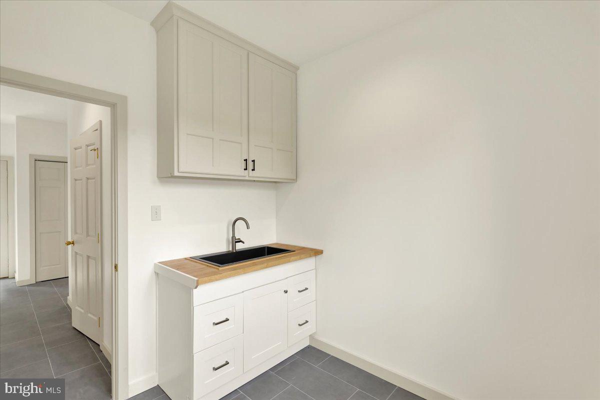 WYNDHAM HILL - Residential