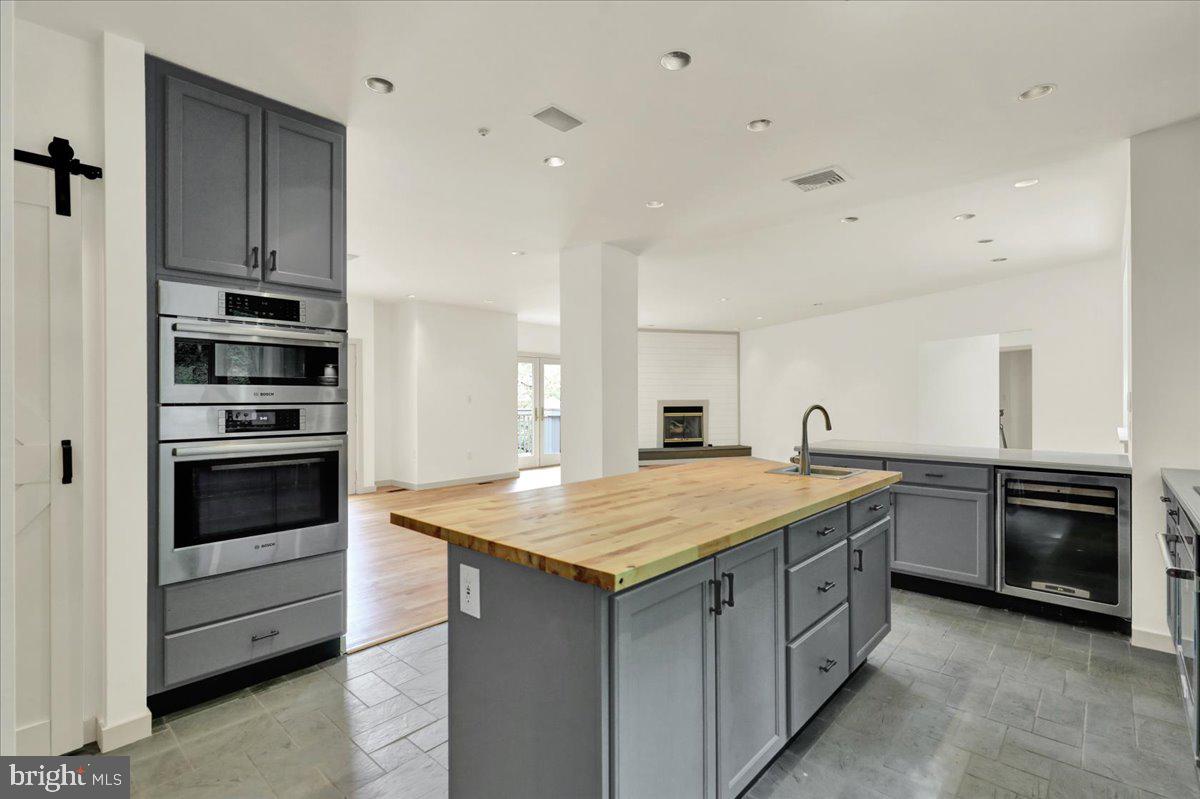 WYNDHAM HILL - Residential