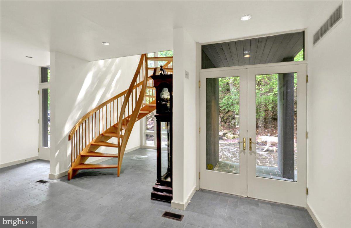 WYNDHAM HILL - Residential