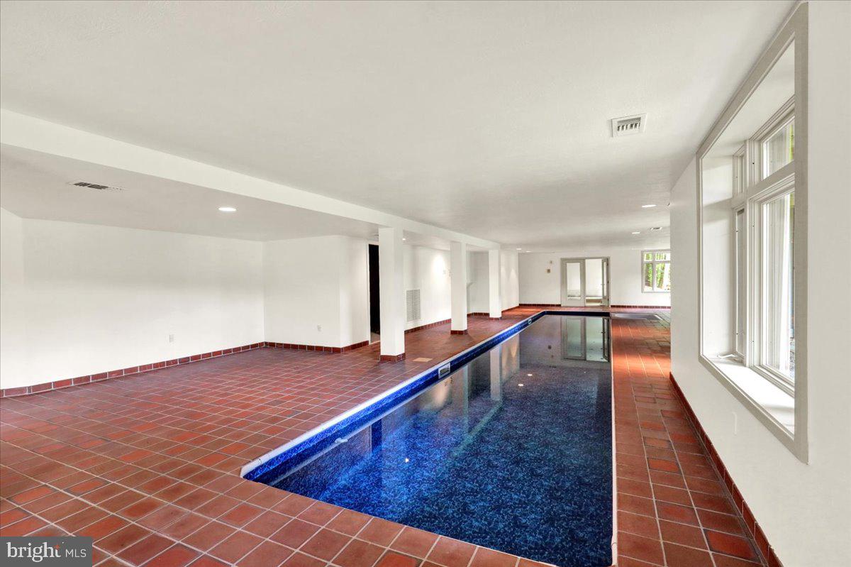 WYNDHAM HILL - Residential