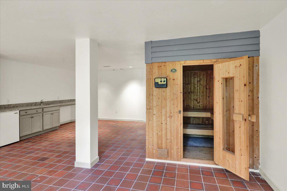 WYNDHAM HILL - Residential
