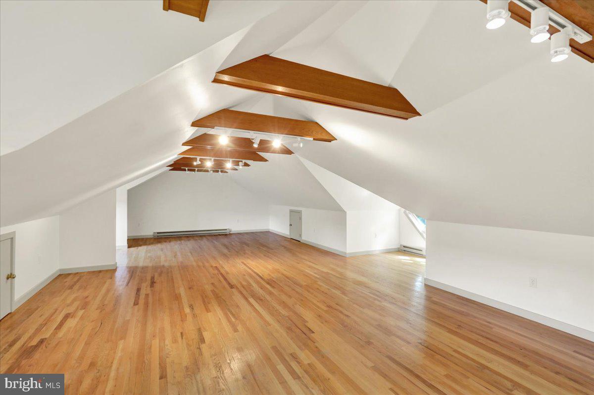 WYNDHAM HILL - Residential