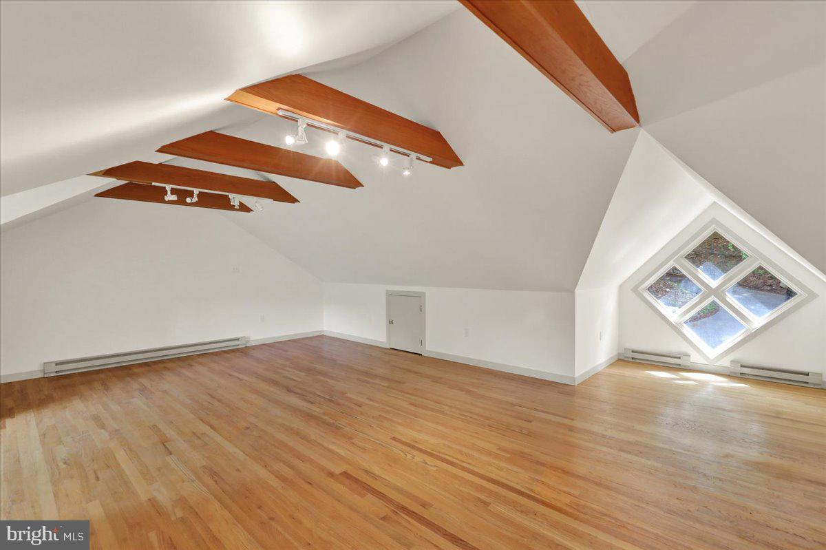WYNDHAM HILL - Residential