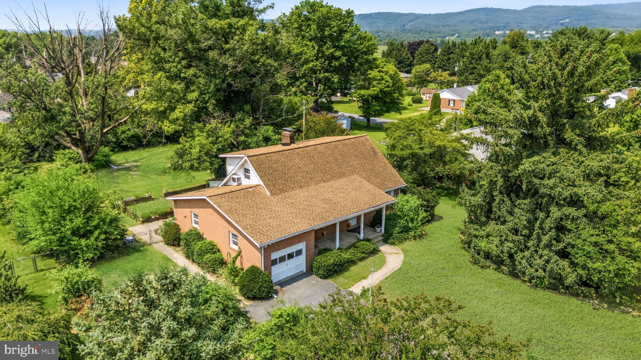 CLOVER HILL - Residential