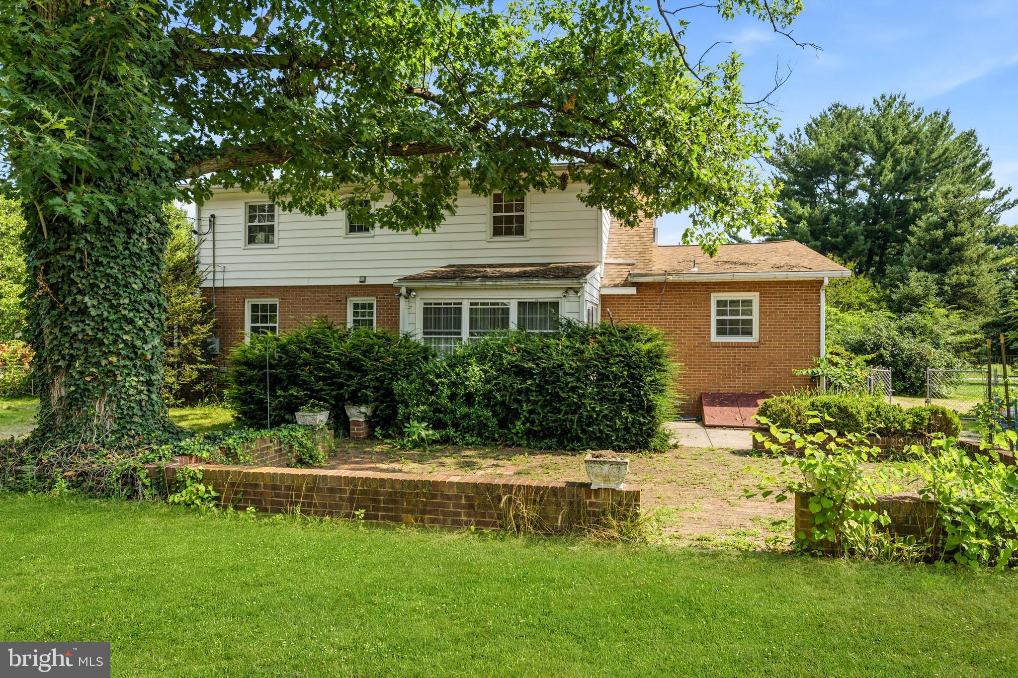 CLOVER HILL - Residential