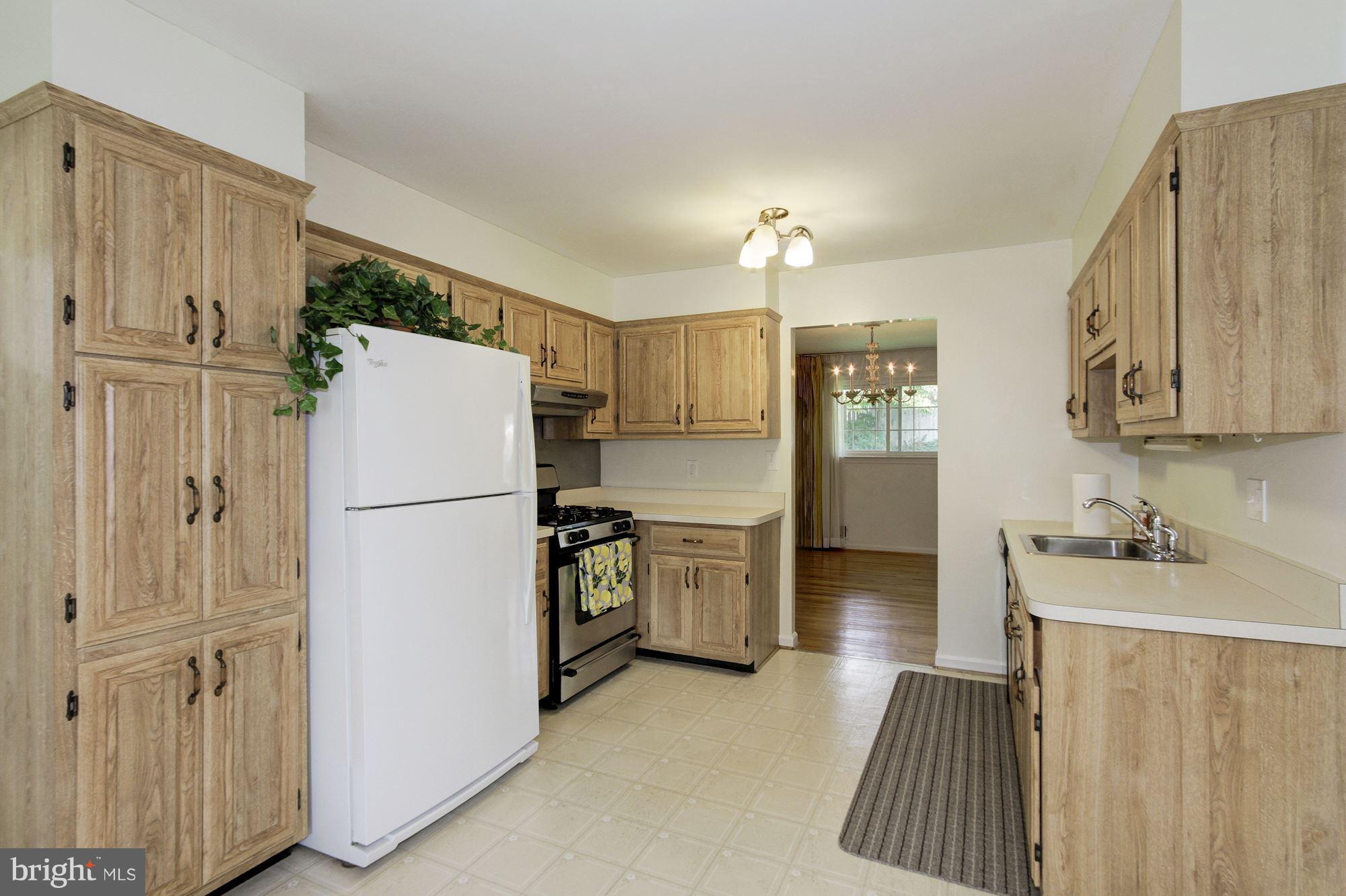 REGENCY ESTATES - Residential