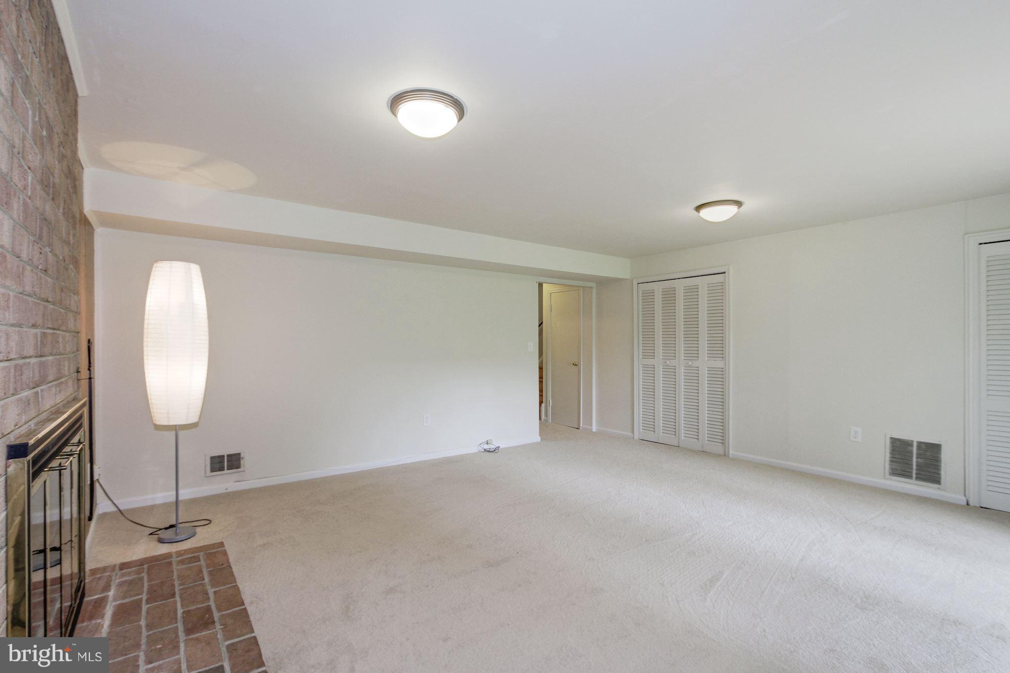 REGENCY ESTATES - Residential