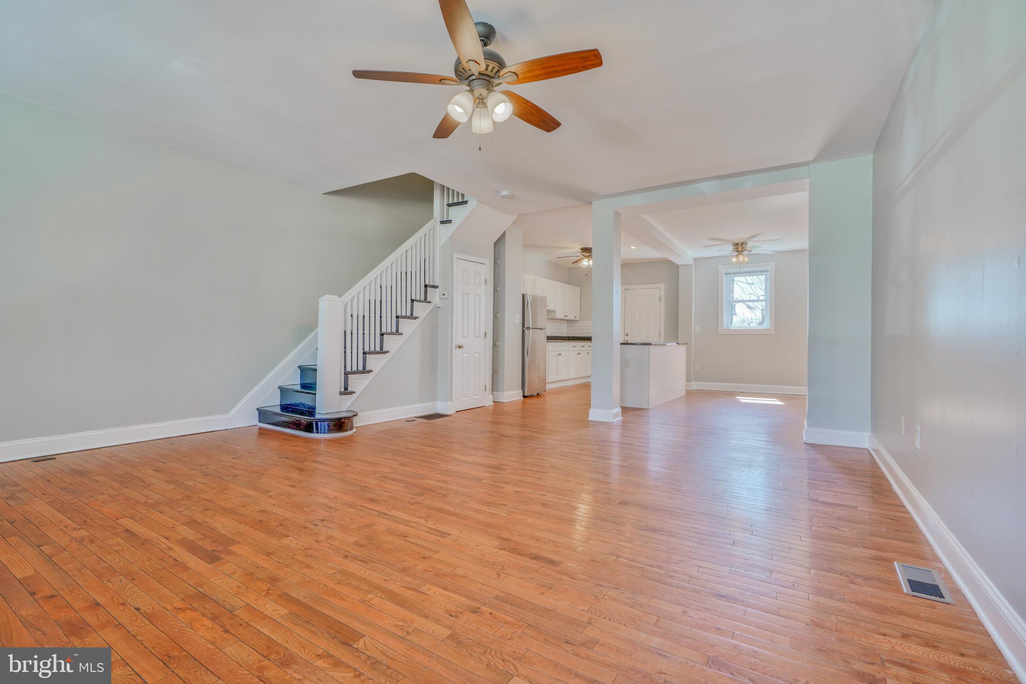 Welcome home to this stunning 3-bedroom townhome! This inviting residence features an open-concept layout that is perfect for entertaining. The kitchen boasts modern stainless steel appliances and an abundance of storage space. Additionally, the home offers a full unfinished basement complete with laundry facilities, providing a clean and versatile area for all your storage needs. Step outside from the kitchen to discover a fenced-in backyard, offering both privacy and an ideal space for gatherings and outdoor enjoyment. Don’t miss out on this incredible opportunity—schedule your showing today! This gem won’t last long on the market!