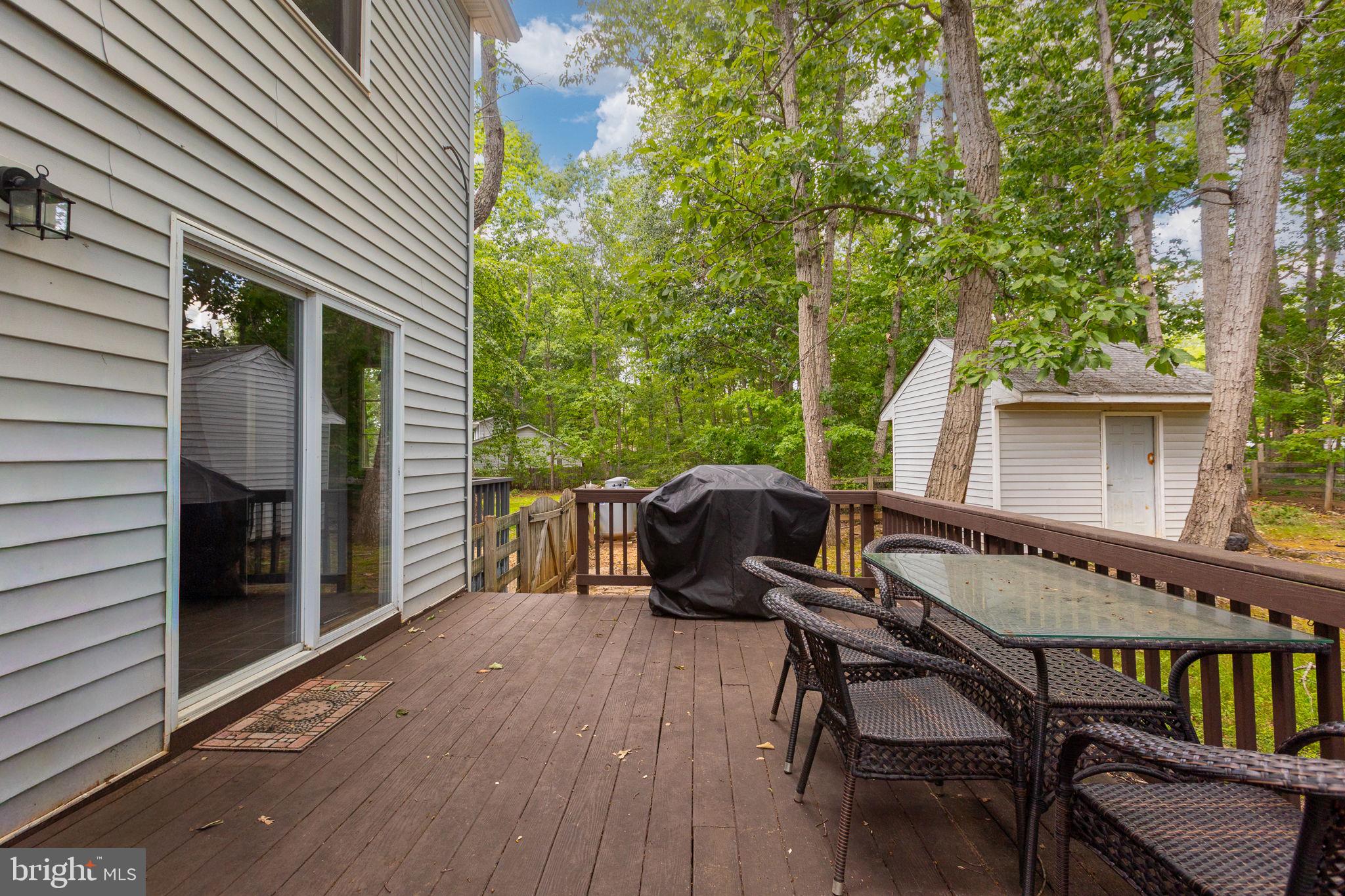 LAKE WILDERNESS - Residential