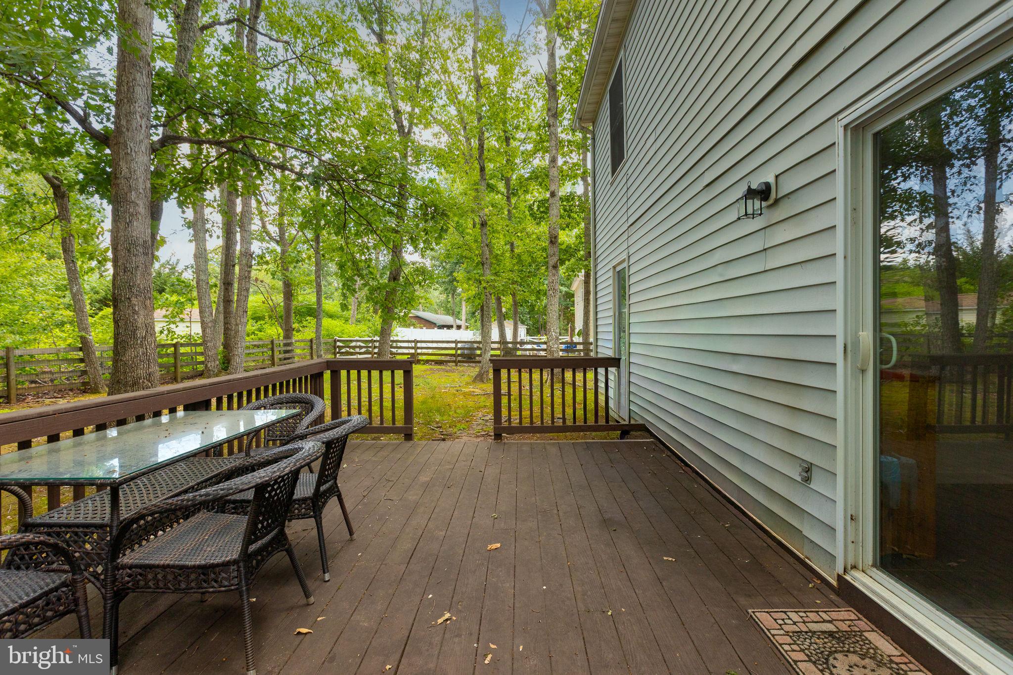 LAKE WILDERNESS - Residential