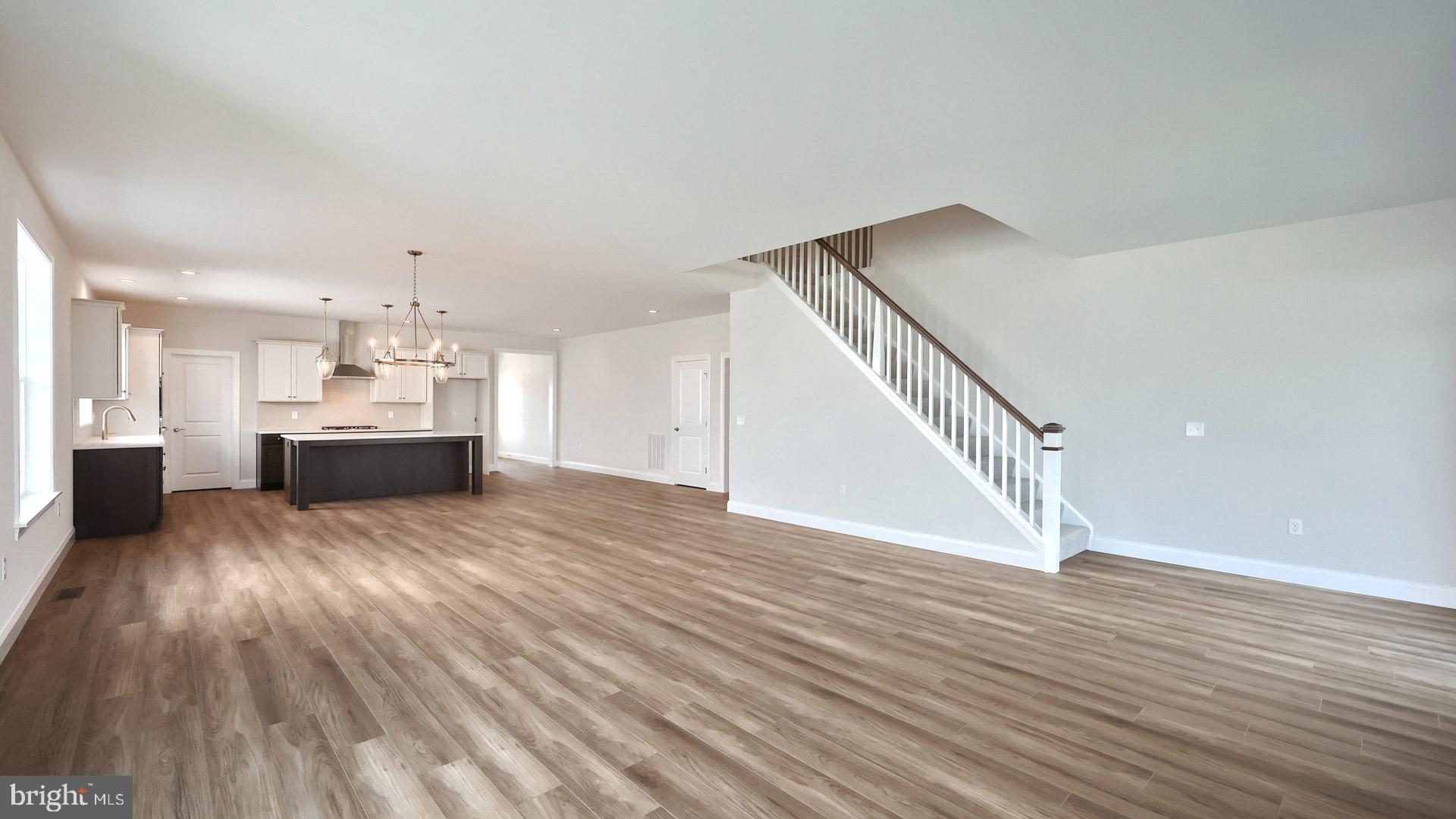 WINDING CREEK - Residential