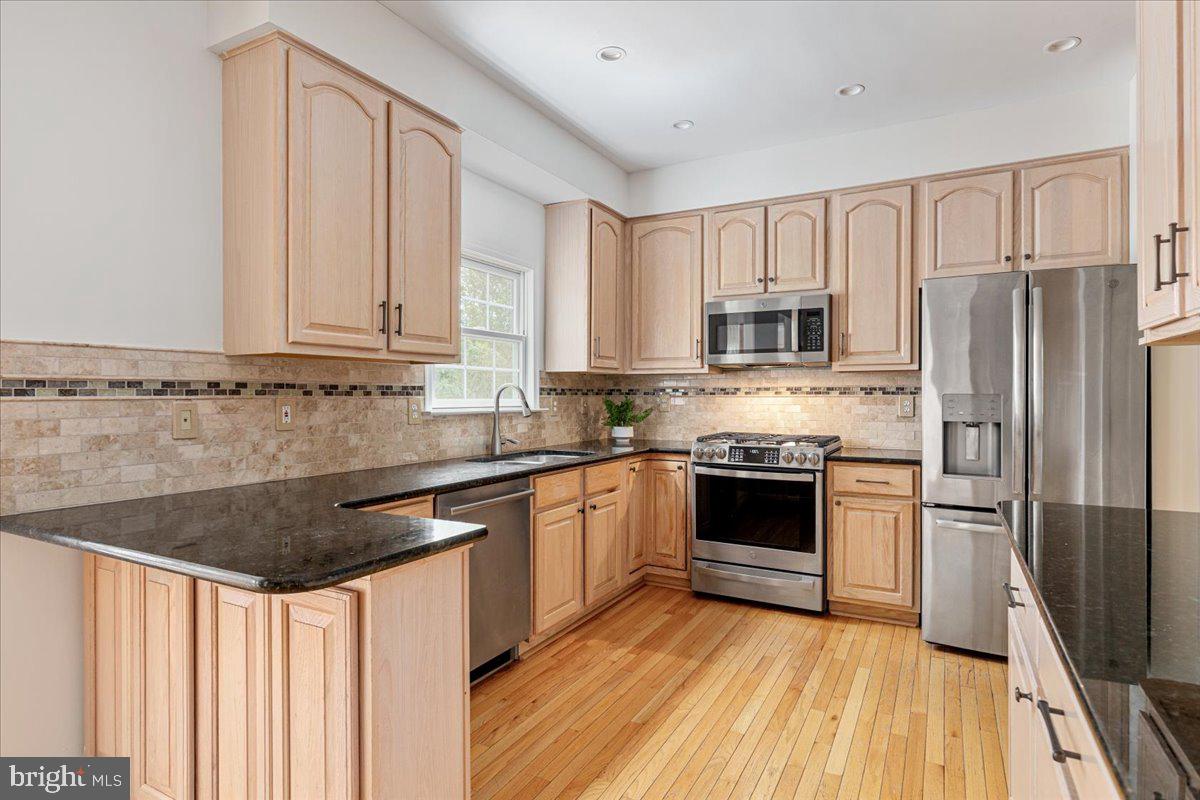 ROCK HILL ESTATES - Residential Lease