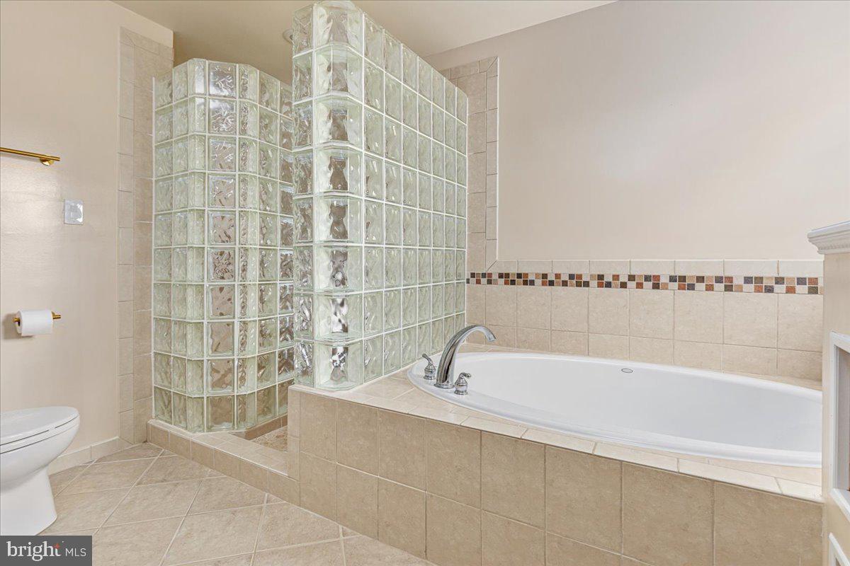 ROCK HILL ESTATES - Residential Lease