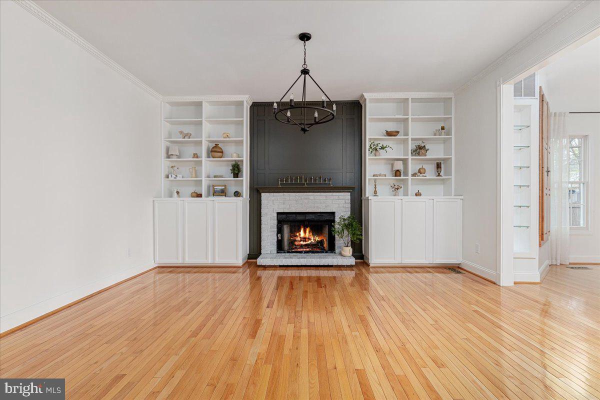 ROCK HILL ESTATES - Residential Lease