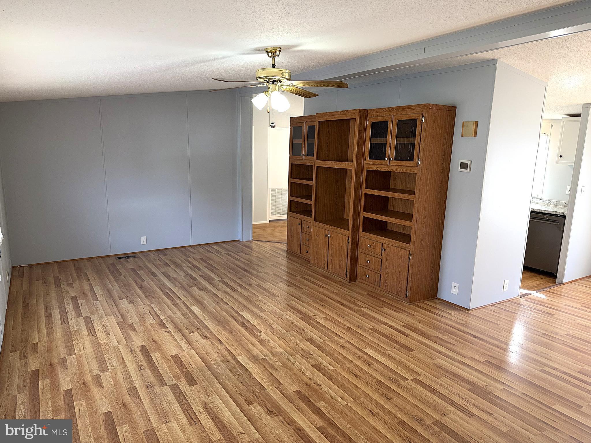 BOONES ESTATES - Residential
