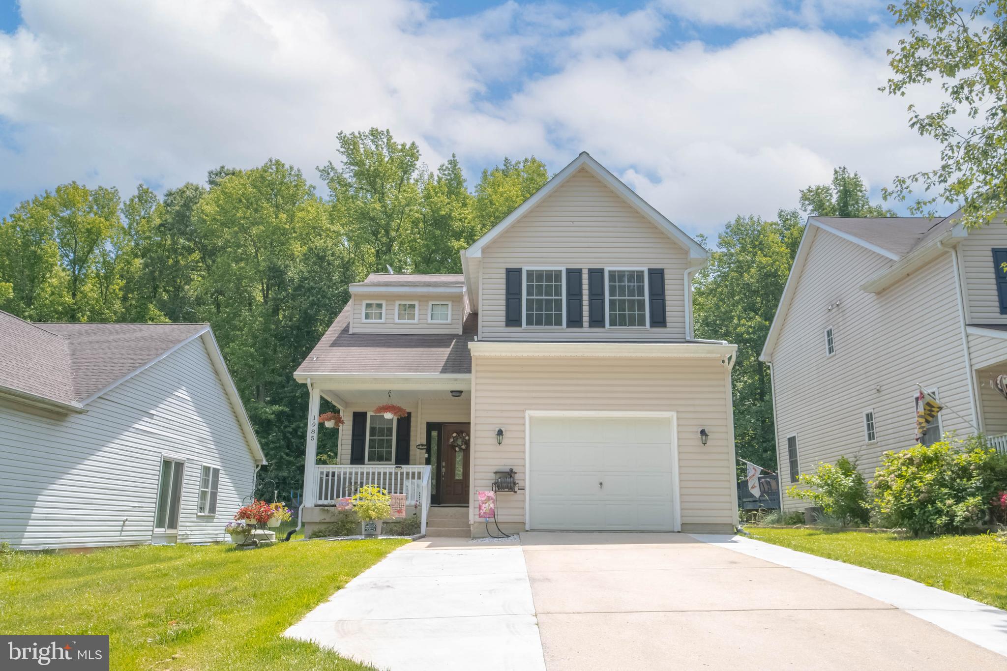 🏡 OPEN HOUSE
📅 Saturday, June 20, 2026
⏰ 12:00 PM – 2:00 PM
Well-Maintained Colonial in a Water-Oriented Community on a Private Street!
Don't miss the opportunity to tour this bright and cheerful Colonial featuring a welcoming front porch, attached one-car garage, and an abundance of living space both inside and out.
✨ Highlights Include:
✔ Beautiful hardwood floors throughout the main level and carpet / hardwood on the upper level
✔ Versatile loft area perfect for a home office, reading nook, or play space
✔ Spacious owner's suite with tray ceiling and spa bath featuring a soaking Jacuzzi tub and separate shower
✔ Convenient upper-level laundry
✔ Fully finished lower level with family room and play area
✔ Sliding glass doors leading to a level backyard with peaceful tree-lined views
✔ Updated kitchen with stainless steel appliances
✔ First-floor powder room
🔨 Recent Updates:
• Driveway Extension (2025)
• Fresh Paint Upstairs (2025)
• Dishwasher (2025)
• Roof Vent Pipe Boot (2025)
• Hard-Wired Smoke Detectors with Battery Backup (2024)
• Washer (2024)
• New Carpet (2023)
• Water Heater (2023)
• Shutters (2023)
• Grinder Pump Replacement (2021)
• Sump Pump with Emergency Battery Backup (2020)
• Kitchen Appliances (2020)
Enjoy outdoor living with a welcoming front porch and expansive backyard perfect for relaxing or entertaining.
This move-in-ready home combines comfort, functionality, and peace of mind with numerous recent updates. Come see why this beautiful property won't last long!
📍 Stop by Saturday, June 20th from 12–2 PM and make this house your next home!