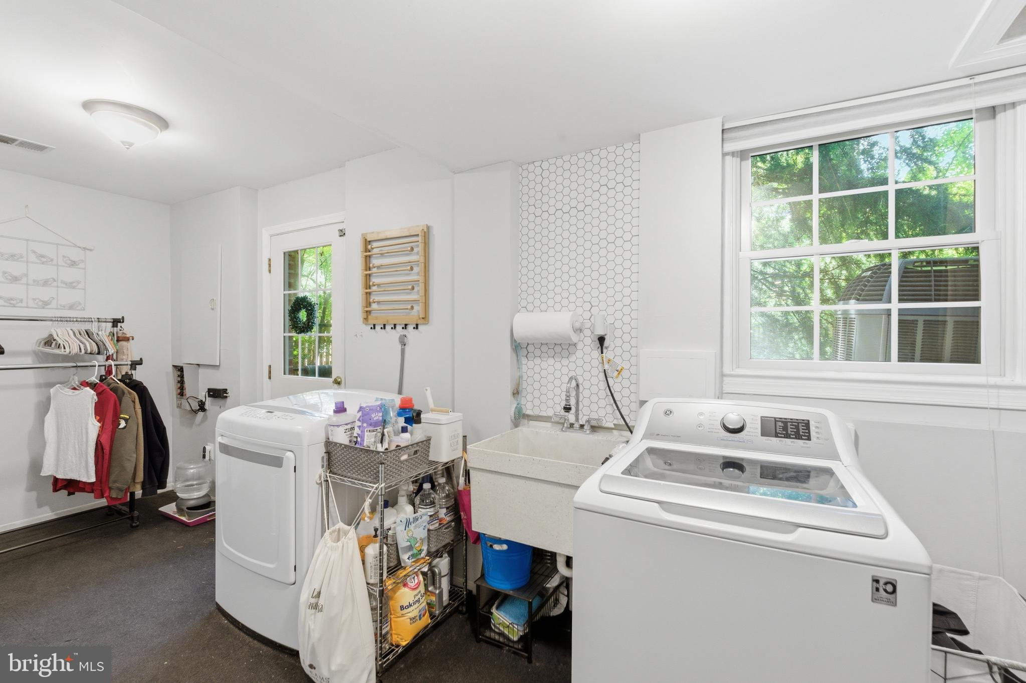 MILWAY MEADOWS - Residential