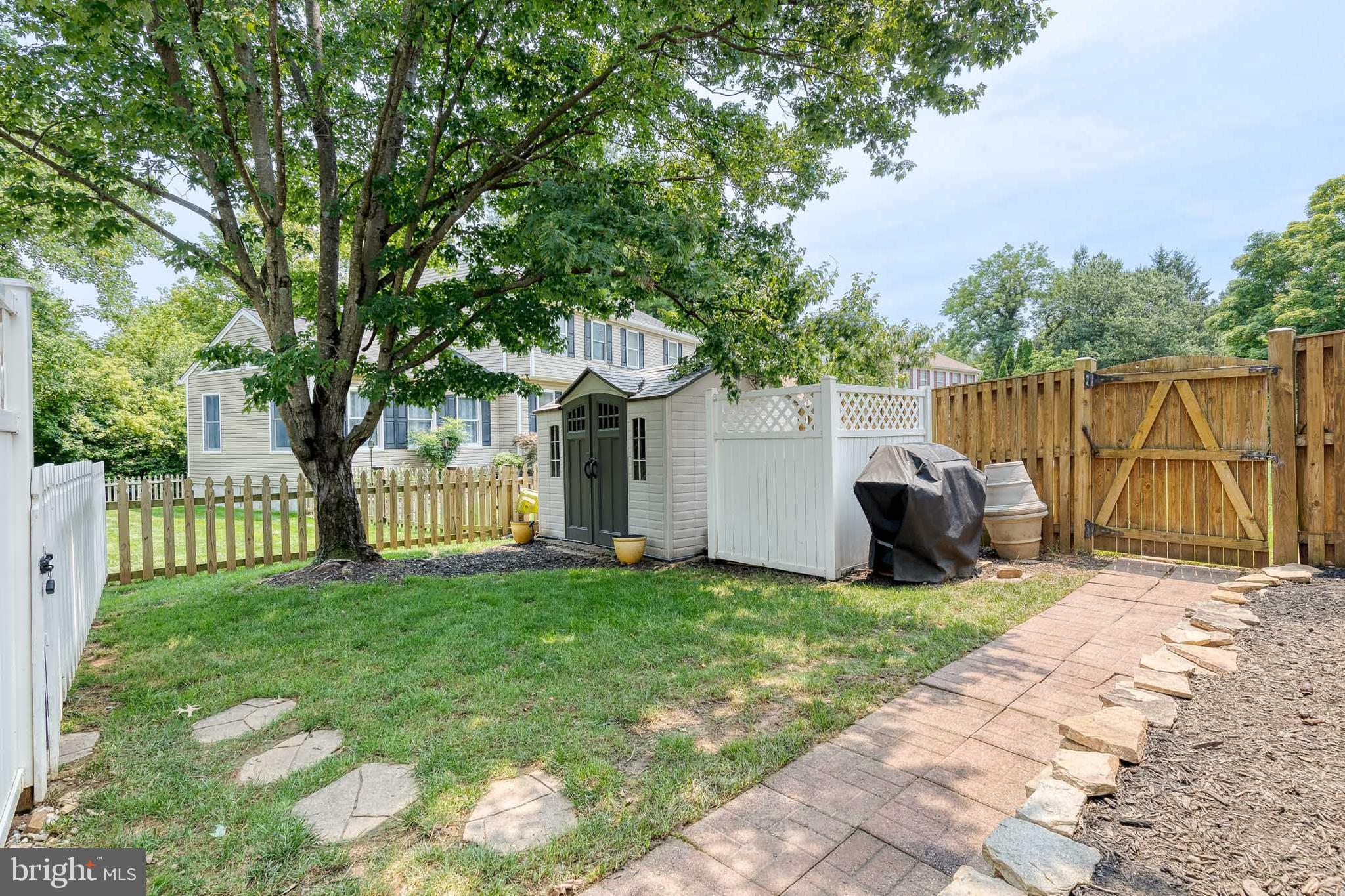 BEECH CREEK - Residential