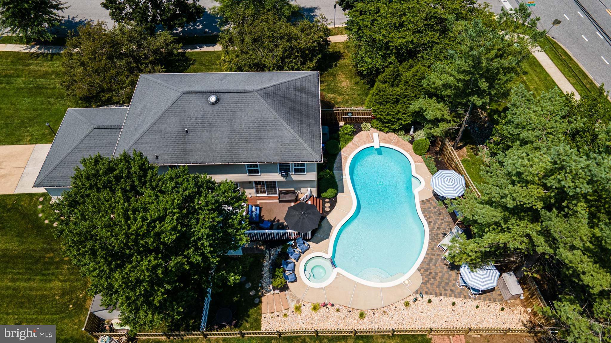 BEECH CREEK - Residential