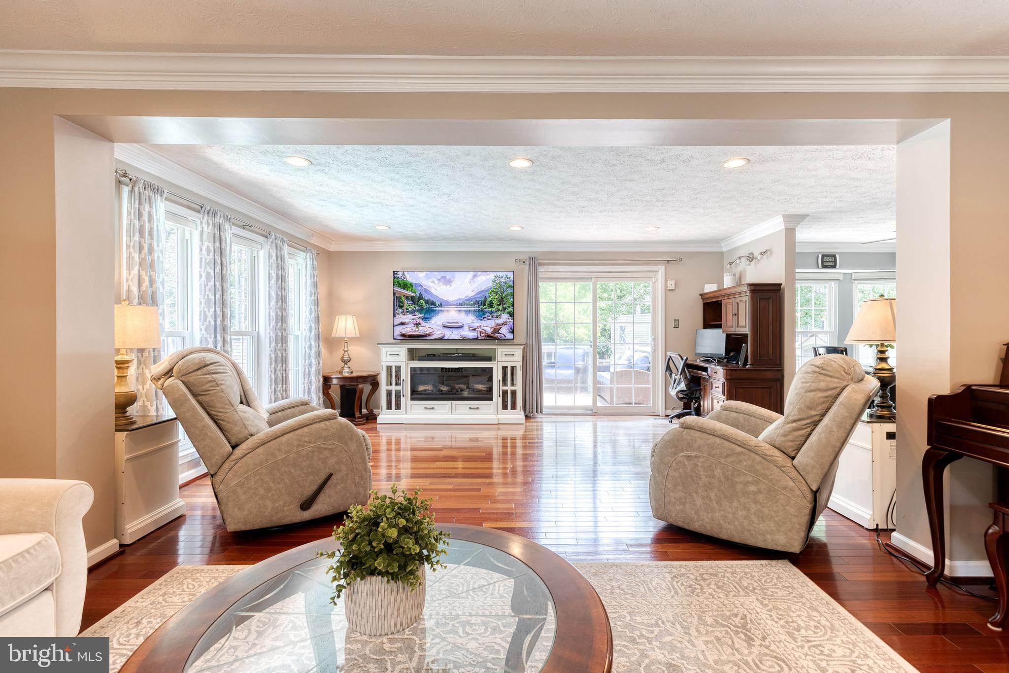 BEECH CREEK - Residential