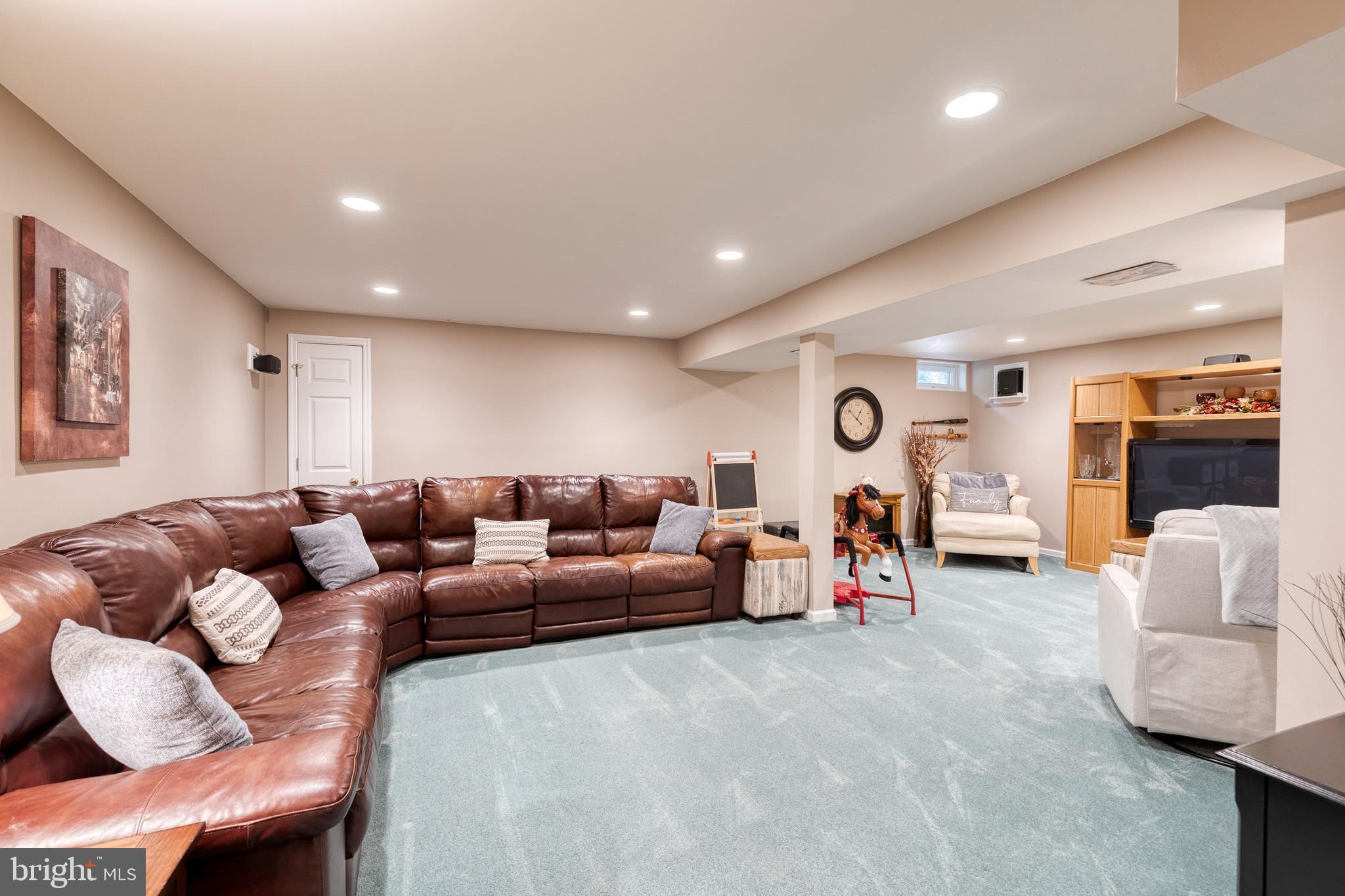 BEECH CREEK - Residential