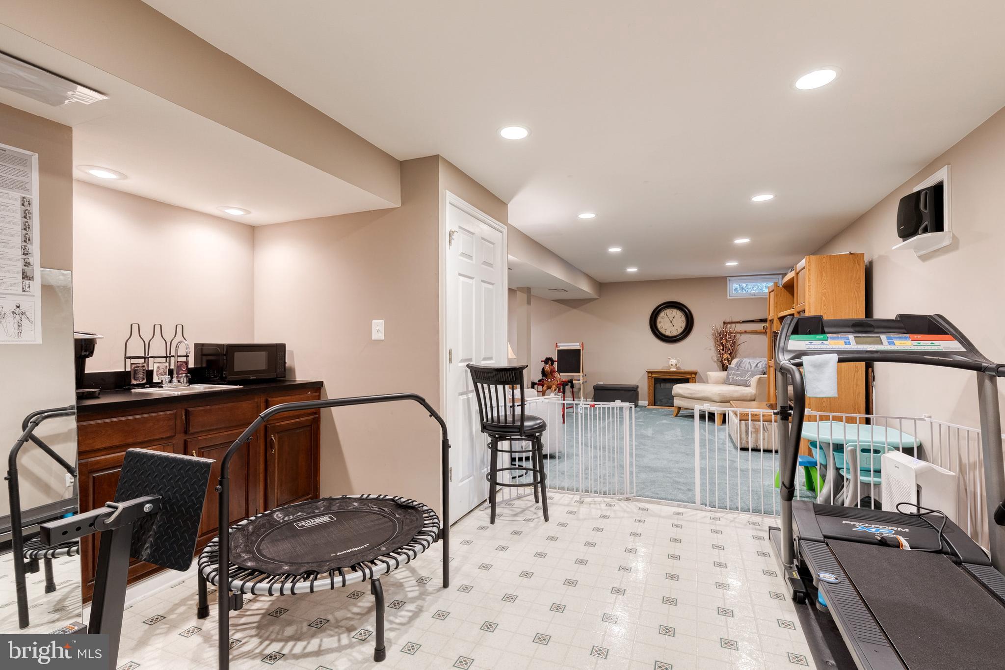 BEECH CREEK - Residential
