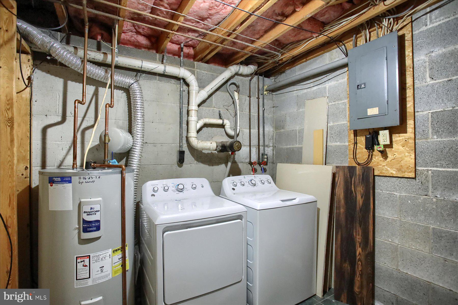 8TH WARD - Residential
