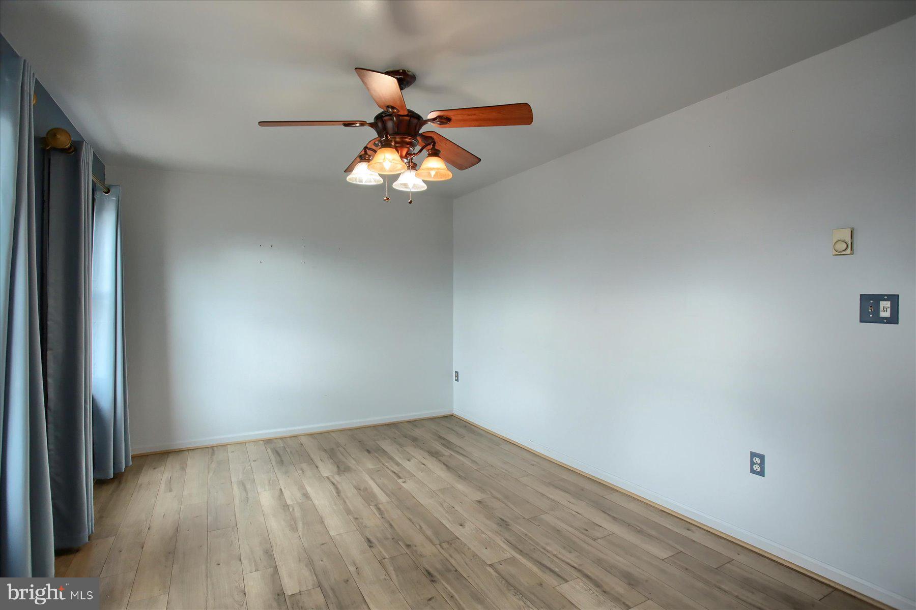 8TH WARD - Residential