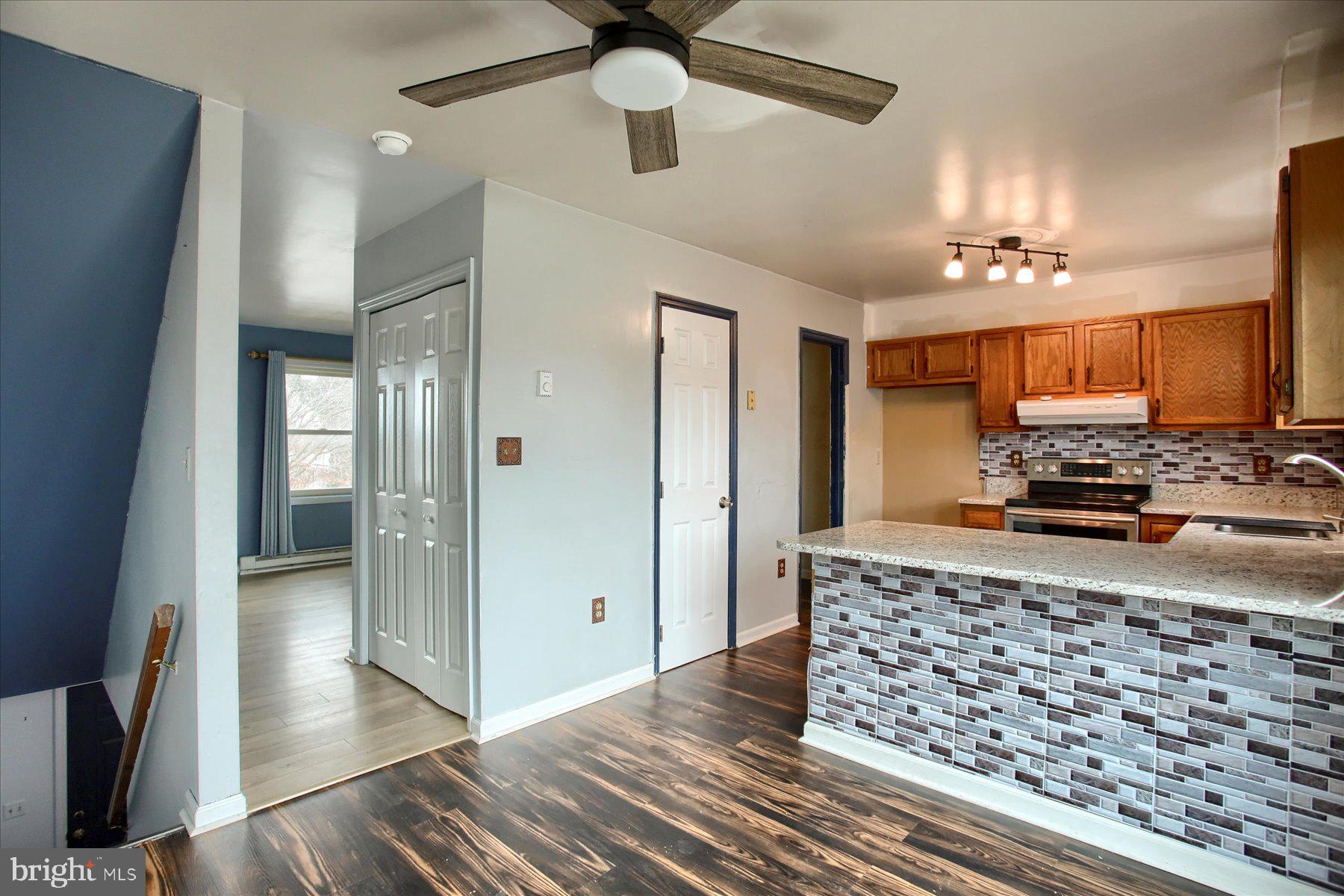 8TH WARD - Residential