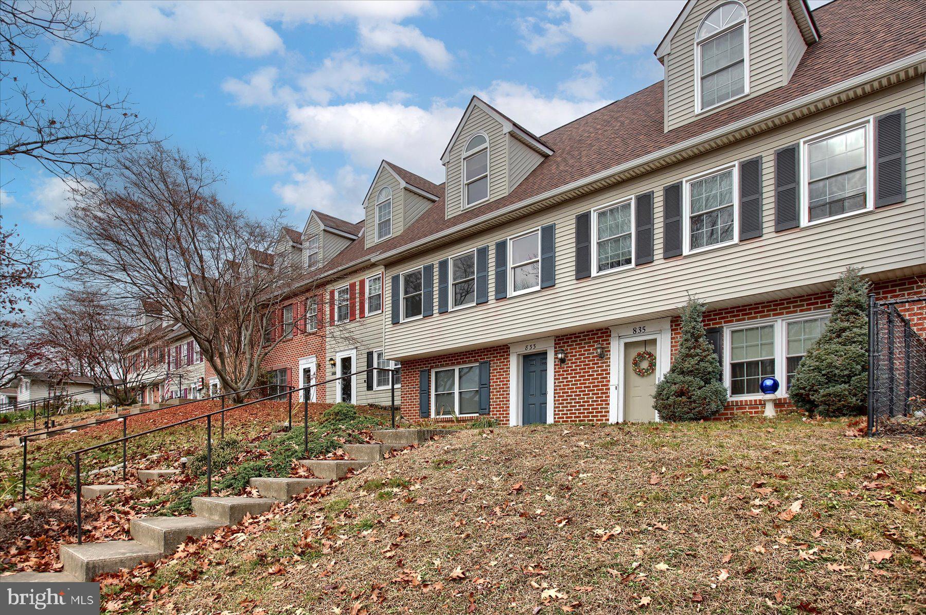 8TH WARD - Residential