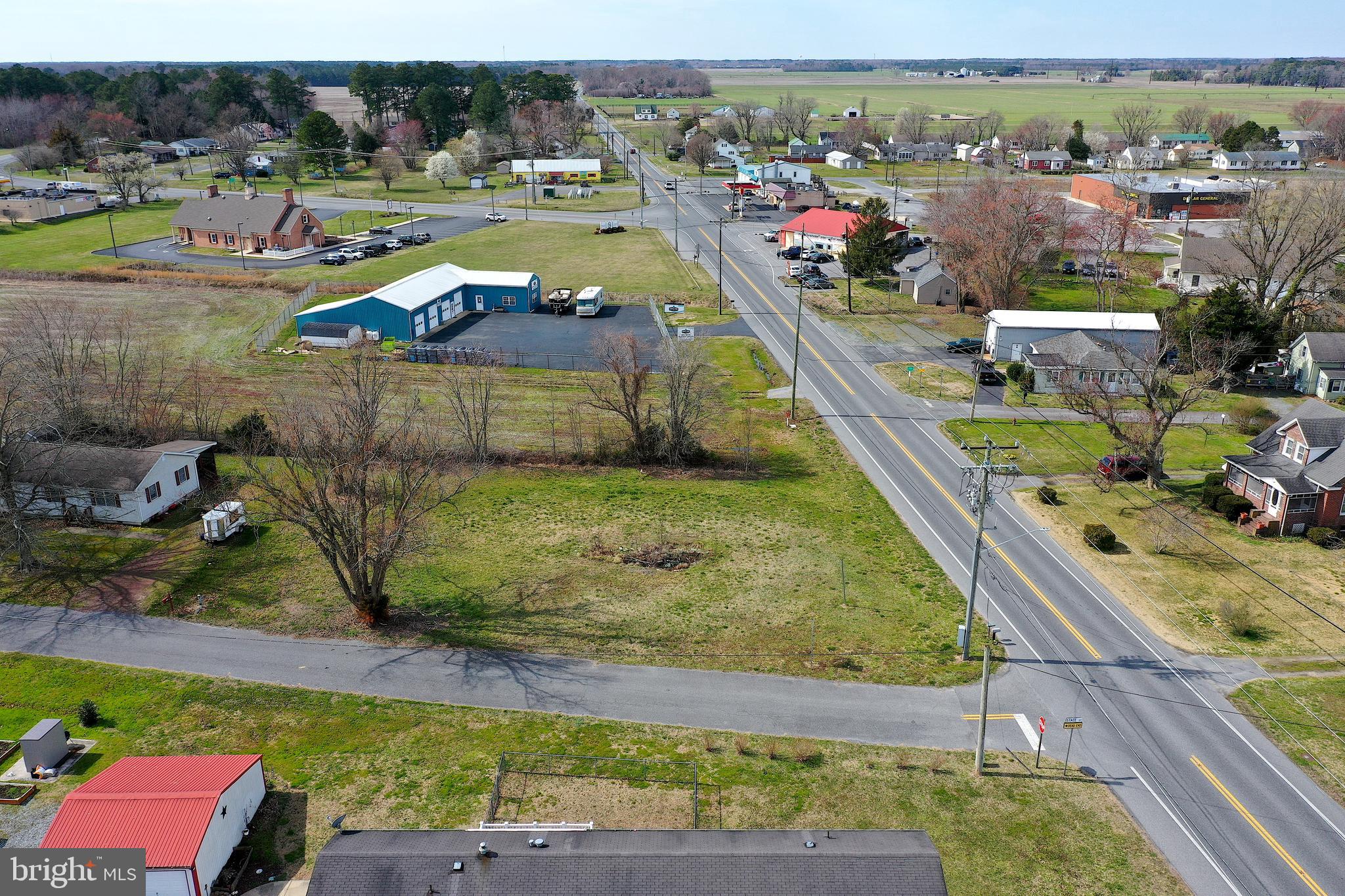 Rare investment opportunity in the town of Willards. Multi use zoning- please
contact town of Willards to verify use. Possibility for subdivision. Great location for a business with an apartment above. Seller will consider owner financing. City sewer and water already in place.