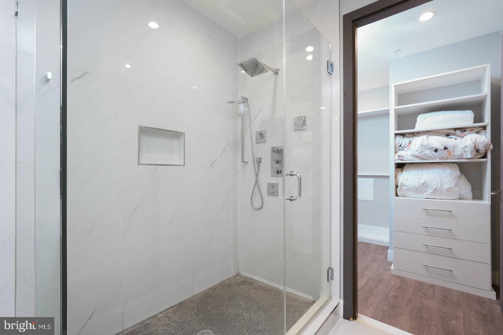 COLUMBIA HEIGHTS - Residential